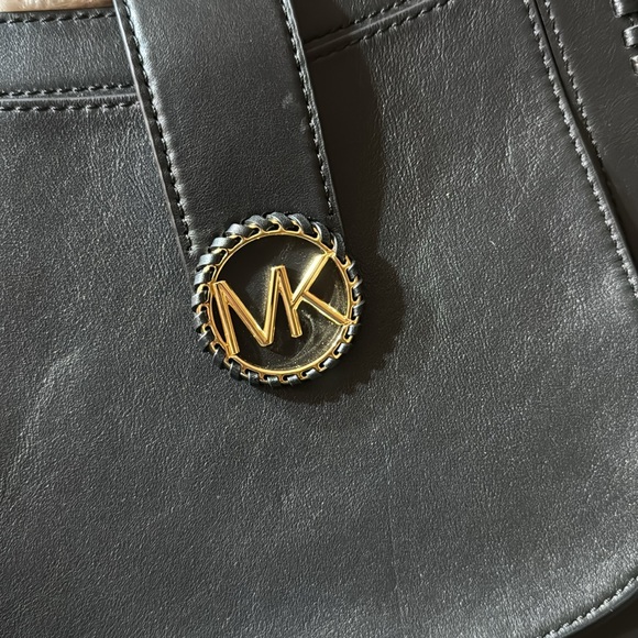 Authentic Michael kors collection bag - Picture 2 of 8